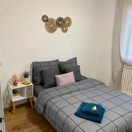 Cosy Lit Double 2 منزل للإقامة *